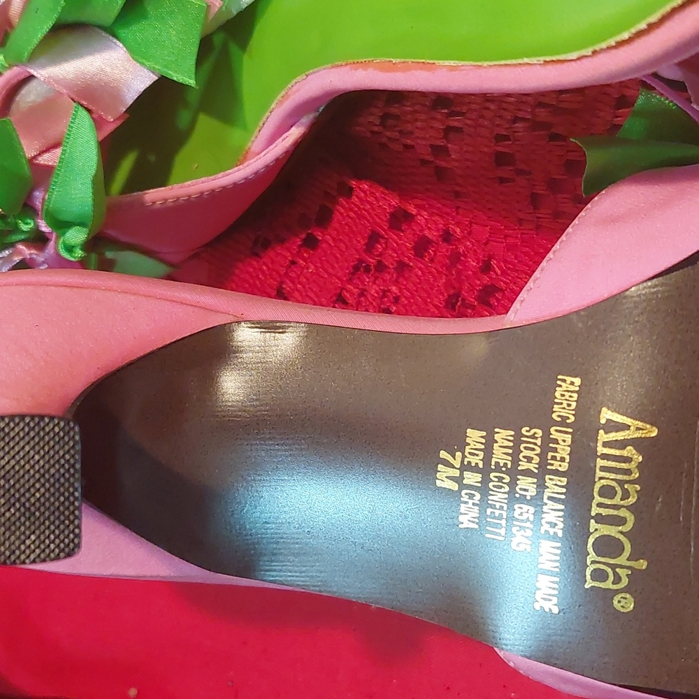 Amanda Heels - Picture 4 of 5